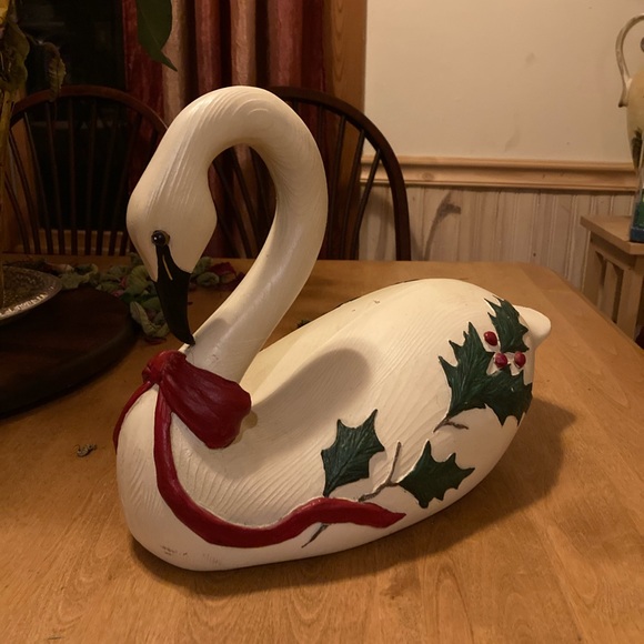 Yield House Other - Vintage Yield House Elegant White Swan Holiday Decor